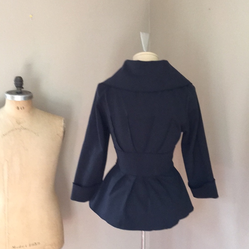 Jacket - Picture 2 of 7